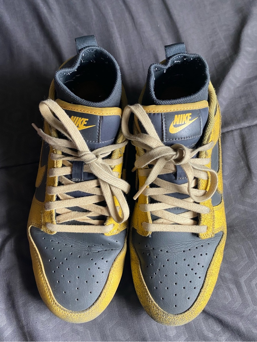 Nike Alpha Menace dunk yellow and black football cleats
